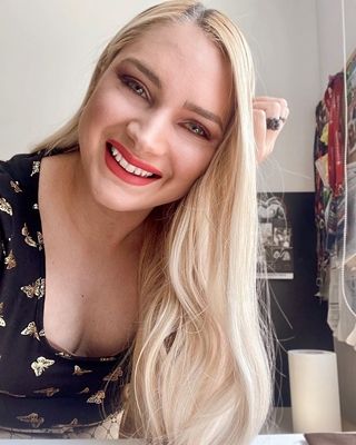 Yaş Dul Evlenmek İsteyen Bayan Tel ve Fotoğrafları